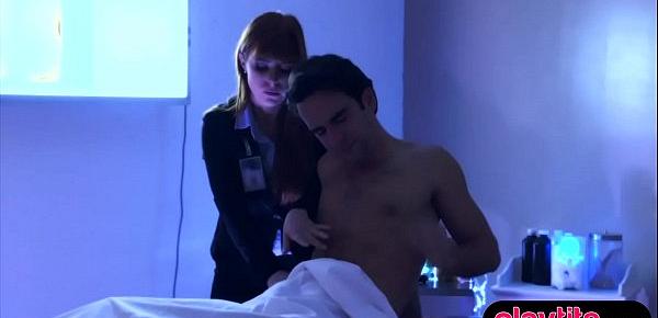  Redhead agent chick fucked in this X files sex parody